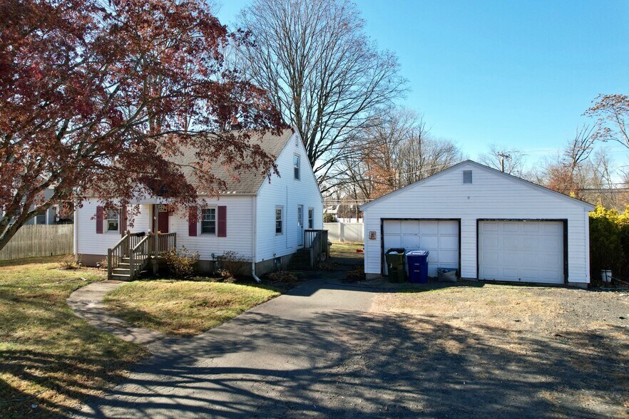 More Photos Of 33 Buckland St, Plantsville Storefront Retail Office For Sale