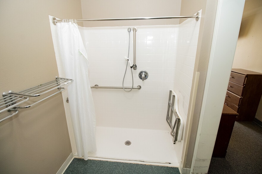 More Photos Of 224 E Central Ave, Andover Rehabilitation Center For Sale