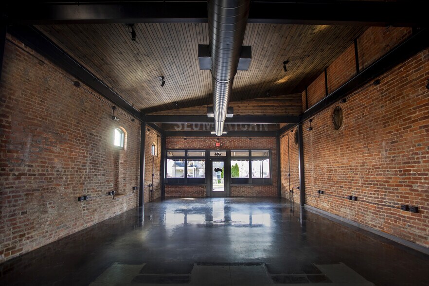 More Photos Of 1314 Jo Johnston Ave, Nashville Freestanding For Sale