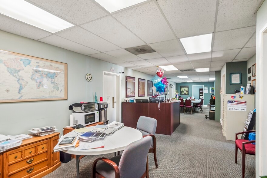 More Photos Of 1376 N 4th St, San Jose Light Distribution For Sale