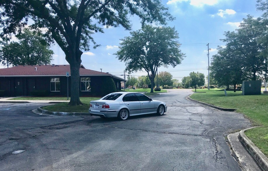 More Photos Of 9459 Lapeer Rd, Davison Office For Sale