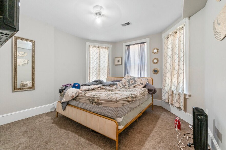 More Photos Of 30 E 25th St, Baltimore Apartments For Sale