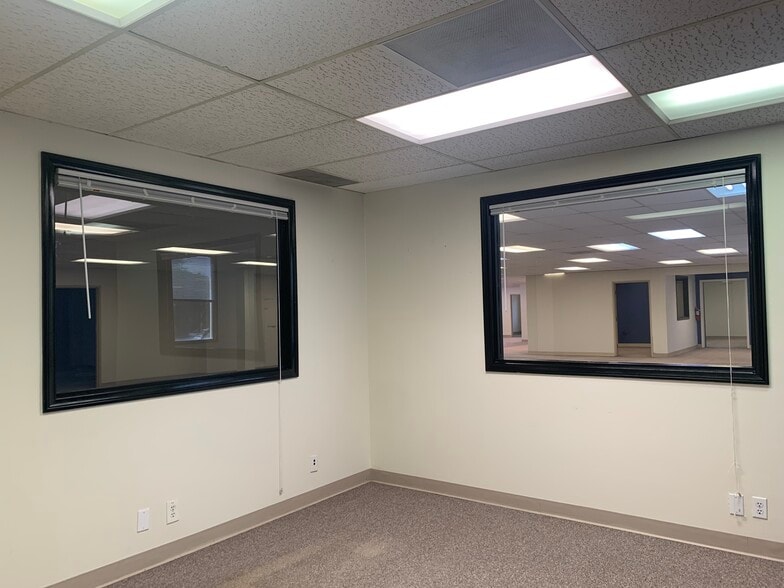 More Photos Of 1151 Duryea Ave, Irvine Loft Creative Space For Lease