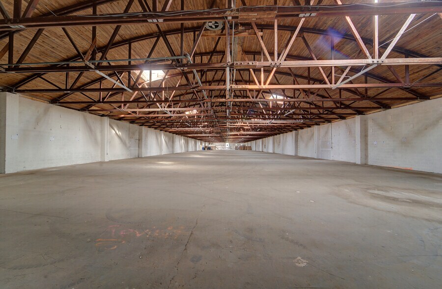 More Photos Of 110 McCauley Dr, Timberville Warehouse For Sale