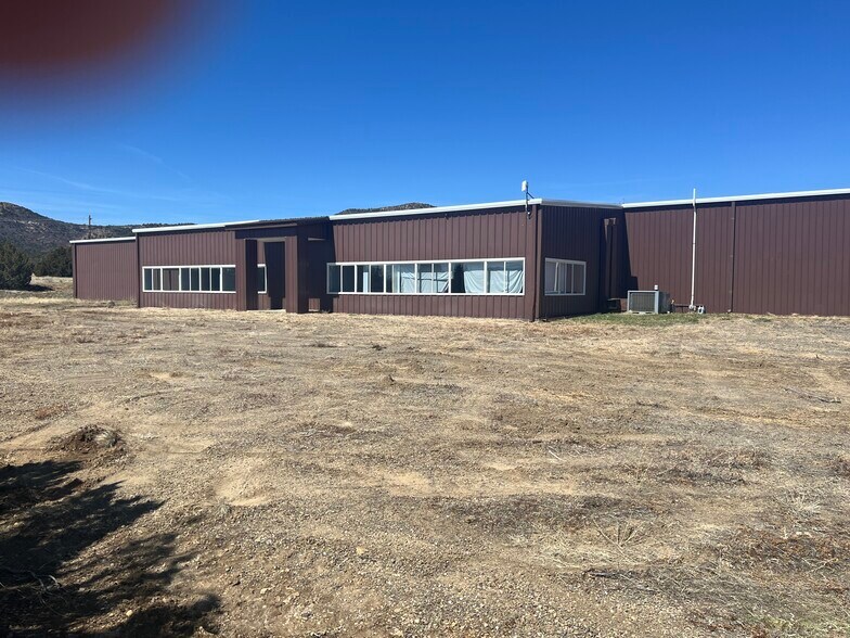 More Photos Of 1104 Constitution Dr, Trinidad Manufacturing For Sale