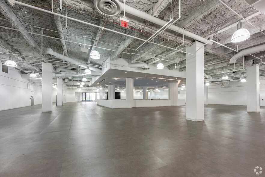 More Photos Of 100 Greyrock Pl, Stamford Unknown For Lease