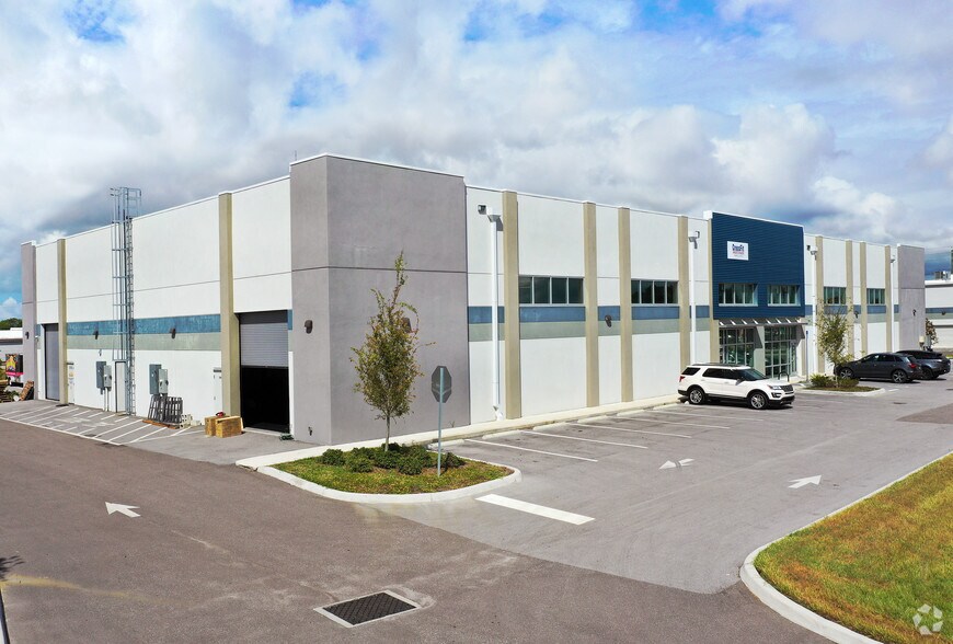 More Photos Of 9310 Ulmerton Rd, Largo Light Manufacturing For Sale
