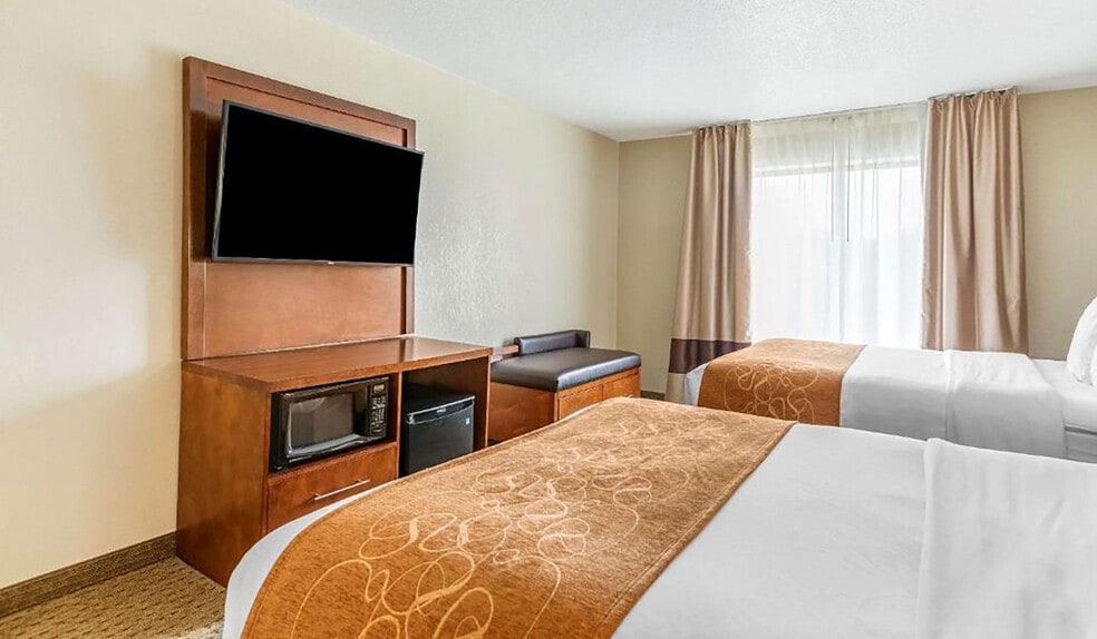 More Photos Of 350 Dodge Rd NE, Comstock Park Hotel For Sale