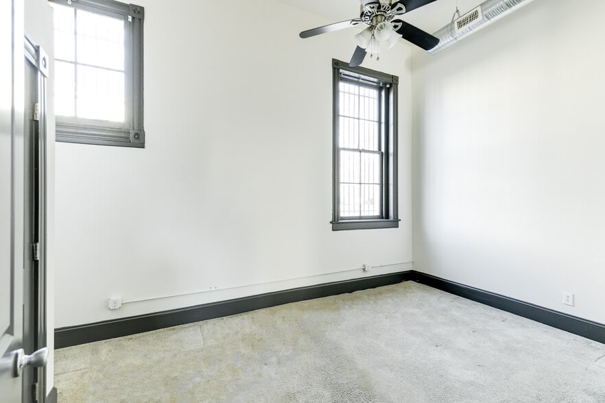 More Photos Of 712 Grove Ave, Petersburg Apartments For Sale