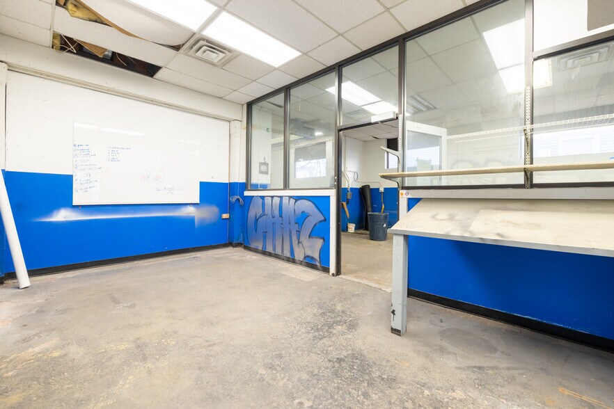 More Photos Of 159 Park St, Bristol Office For Sale