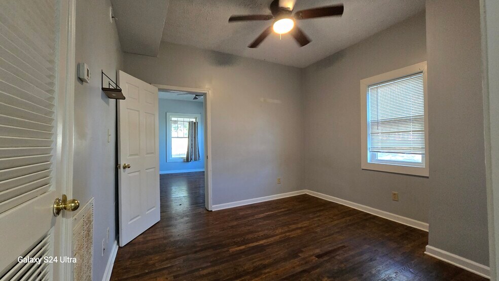 More Photos Of 1412-1418 Armstrong Ave, Knoxville Apartments For Sale