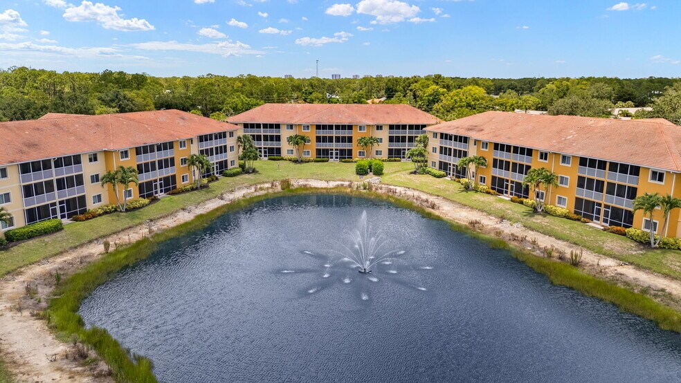 More Photos Of 10000-10030 Maddox Ln, Bonita Springs Apartments For Sale