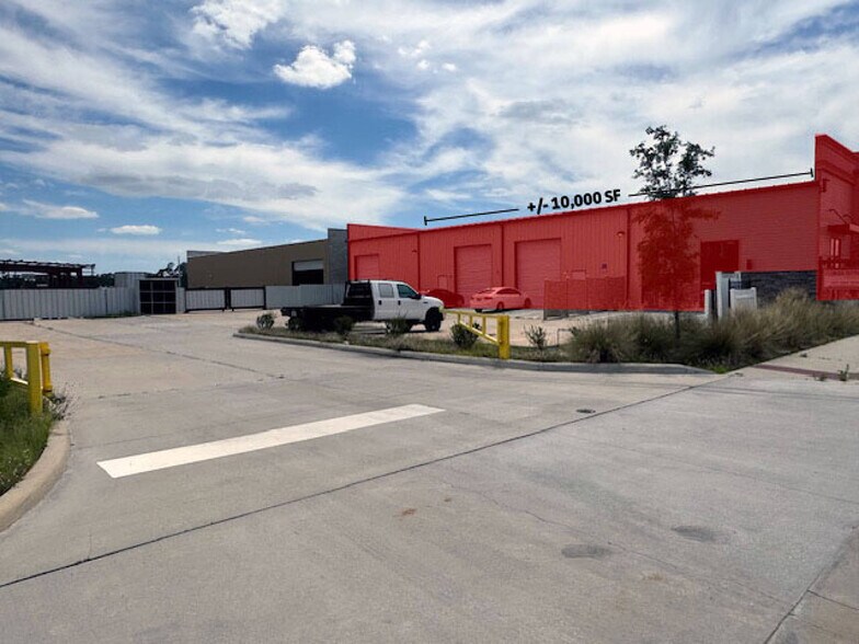 More Photos Of 6490 Way Point Blvd, Saint Cloud Light Distribution For Sale