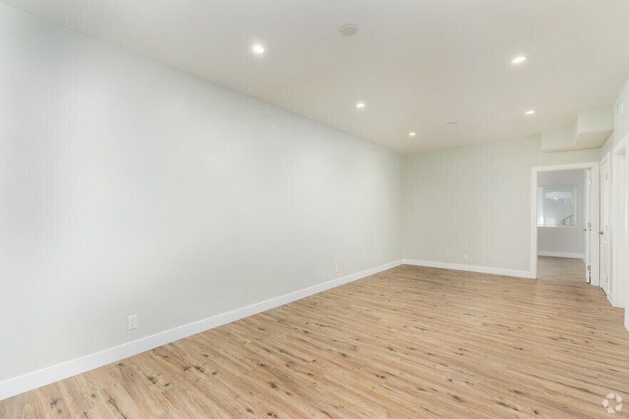 More Photos Of 4220 E Los Angeles Ave, Simi Valley Loft Creative Space For Lease
