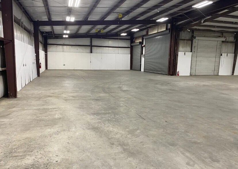 More Photos Of 37294 Commerce Ln, Prairieville Manufacturing For Lease