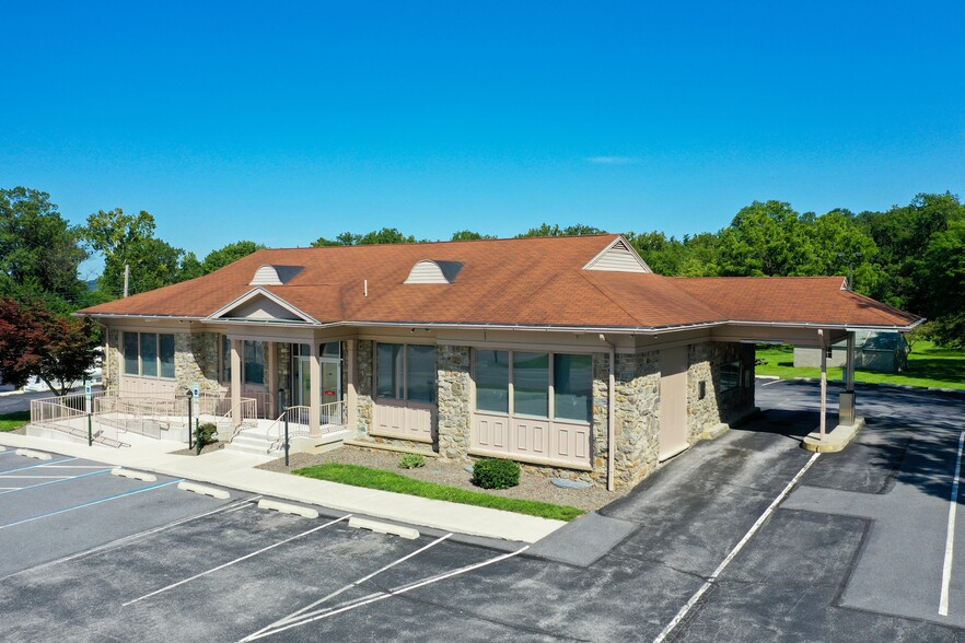 Primary Photo Of 11973 Buchanan Trl E, Waynesboro Restaurant For Sale