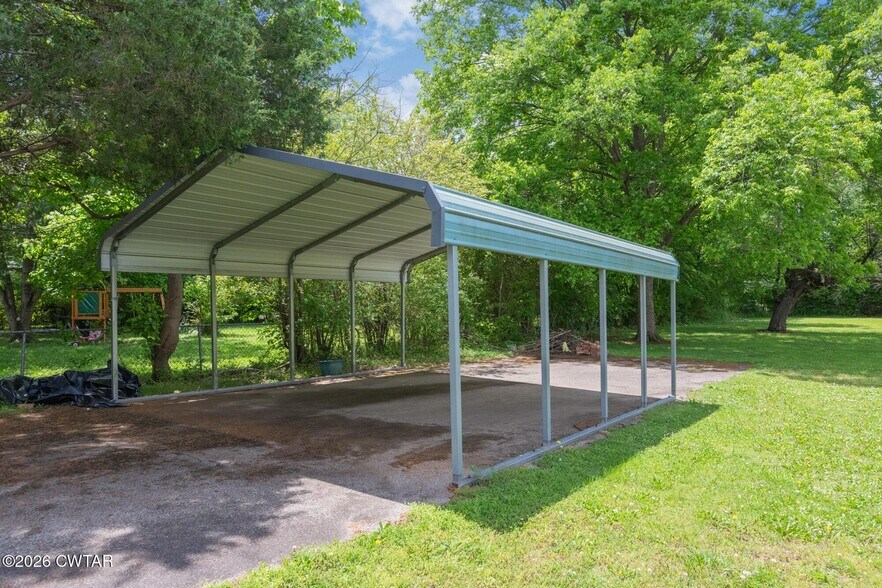 More Photos Of 734 Tennessee Ave S, Parsons Land For Sale