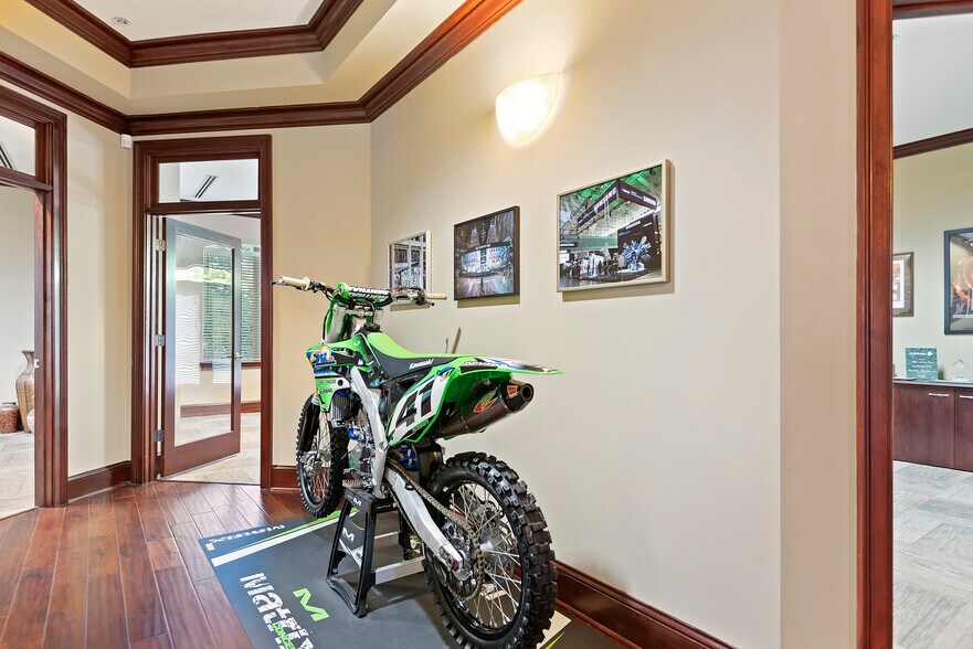 More Photos Of 1680 The Greens Way, Jacksonville Medical For Sale