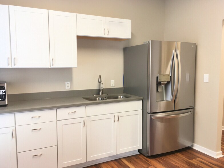 More Photos Of 125 Wappoo Creek Dr, Charleston Office For Lease