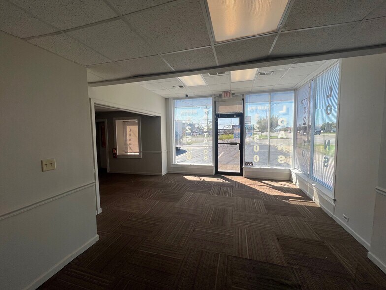 More Photos Of 5301 Midlothian Tpke, Richmond Restaurant For Lease