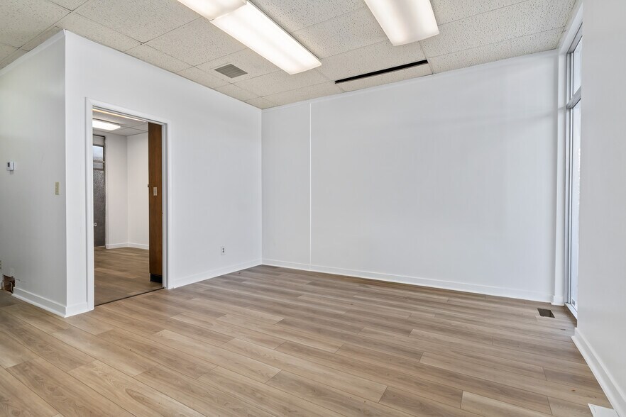 More Photos Of 2330 S Main St, Salt Lake City Office For Lease