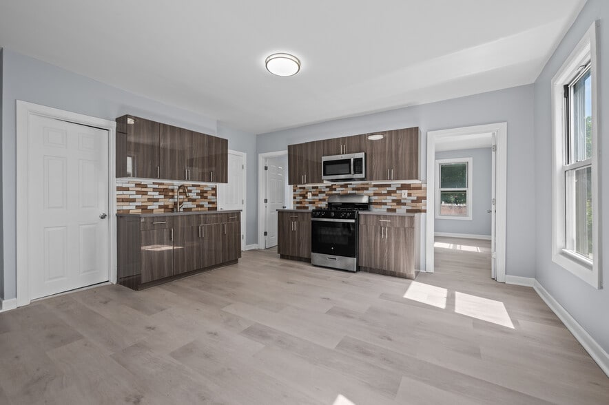 More Photos Of , Bridgeport Multifamily For Sale