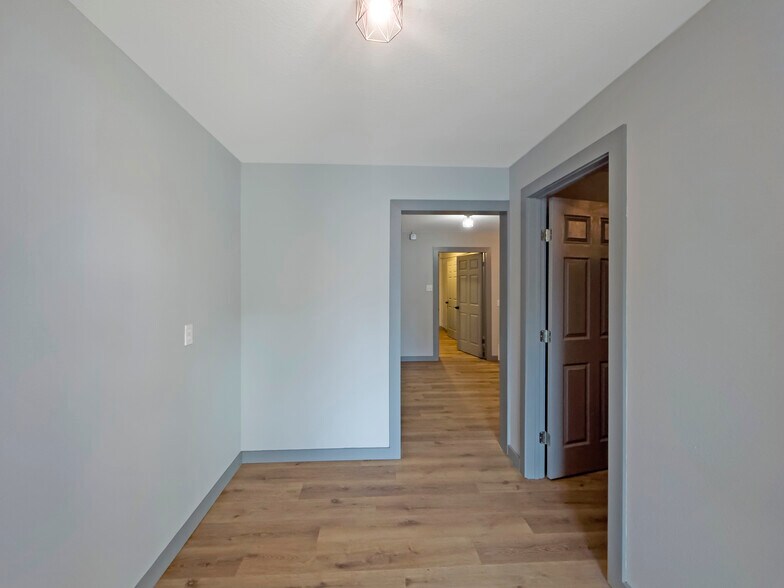 More Photos Of 14 N 10th St, Temple Research And Development For Sale