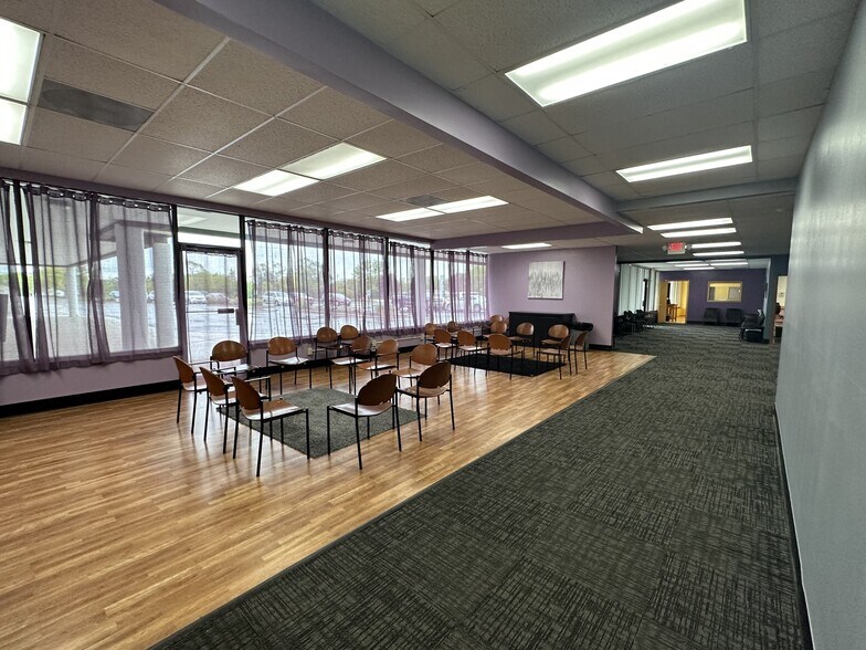 More Photos Of S63W13700 Janesville Rd, Muskego General Retail For Lease