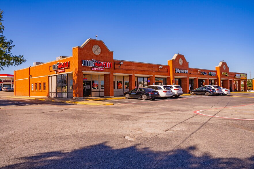 More Photos Of 3600 Gus Thomasson Rd, Mesquite Unknown For Lease