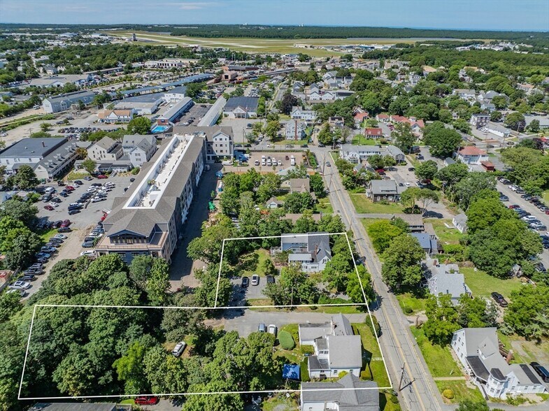 More Photos Of 53 School St, Hyannis Apartments For Sale