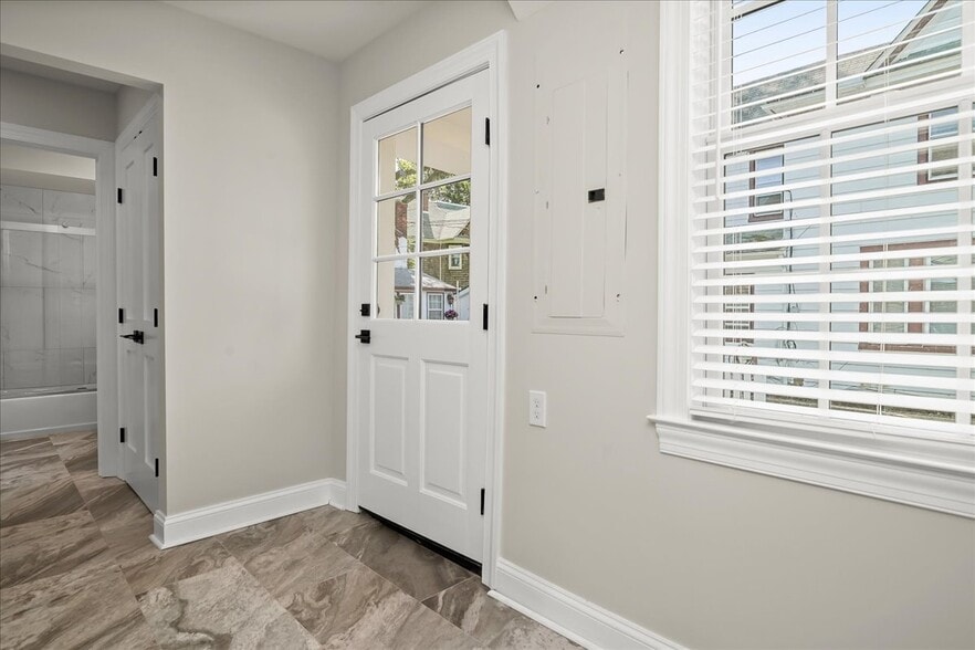 More Photos Of 140 S Washington St, Easton Specialty For Sale