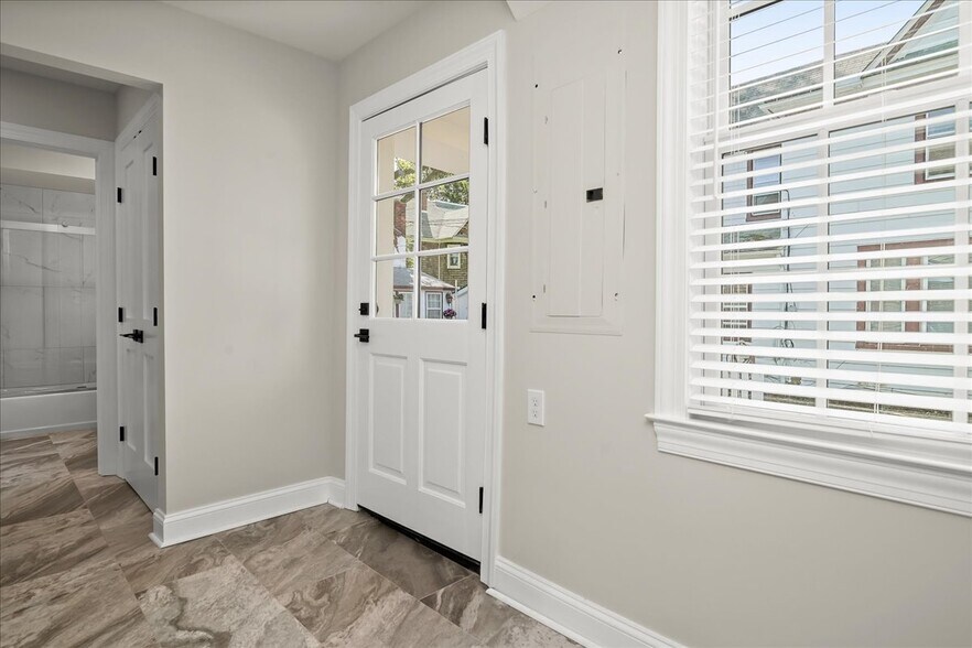 More Photos Of 140 S Washington St, Easton Multifamily For Sale