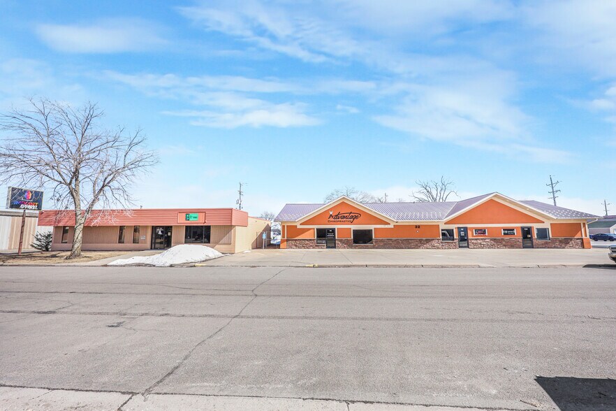 More Photos Of 20 S 32nd Ave S, Saint Cloud Office For Sale