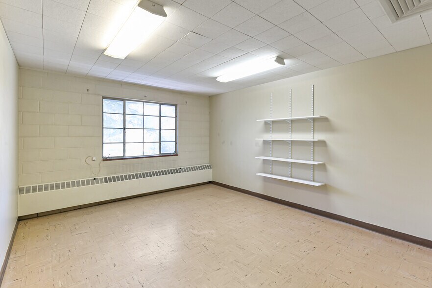 More Photos Of 3955-3995 N Irving St, Denver Religious Facility For Lease