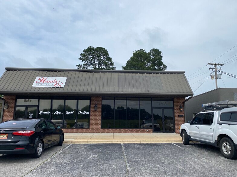 More Photos Of 1208A Helton Dr, Florence General Retail For Lease