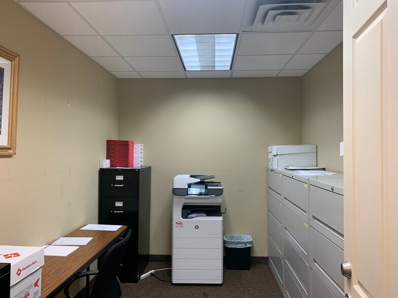 More Photos Of 10050 NW 1st Ct, Plantation Office For Sale