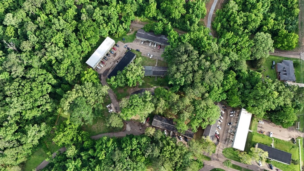More Photos Of 320 Fisher Ferry Rd, Vicksburg Apartments For Sale