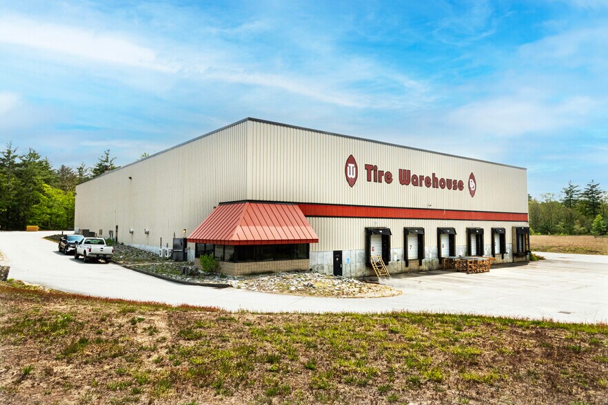 More Photos Of 1042-1050 W Swanzey Rd, Swanzey Warehouse For Sale