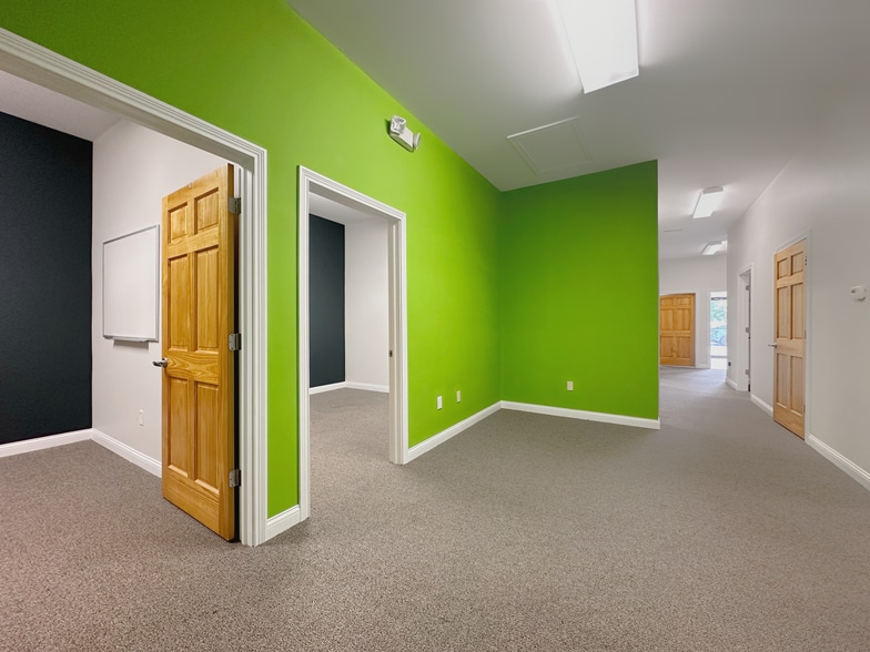 More Photos Of 1246 Old State Route 74, Batavia Storefront Retail Office For Lease