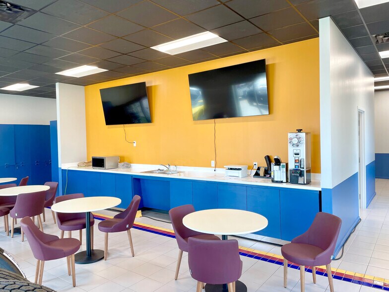 More Photos Of 2811 US Highway 80 W, Garden City Land For Lease