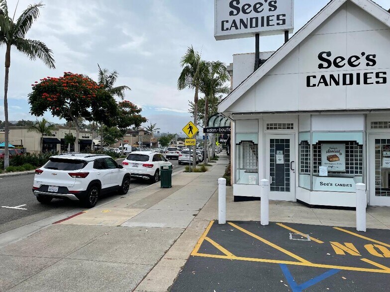 More Photos Of 3519 E Coast Hwy, Corona Del Mar Storefront For Lease