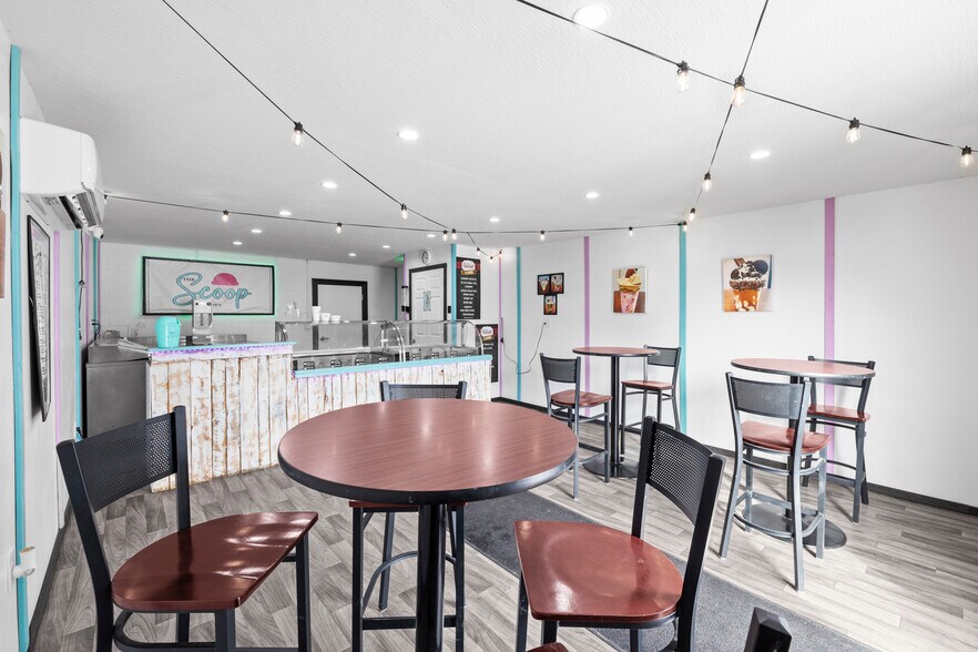 More Photos Of 51 N Liberty St, Alexandria Restaurant For Sale