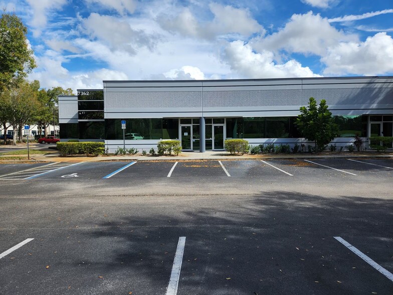 More Photos Of 7362 Futures Dr, Orlando Coworking Space