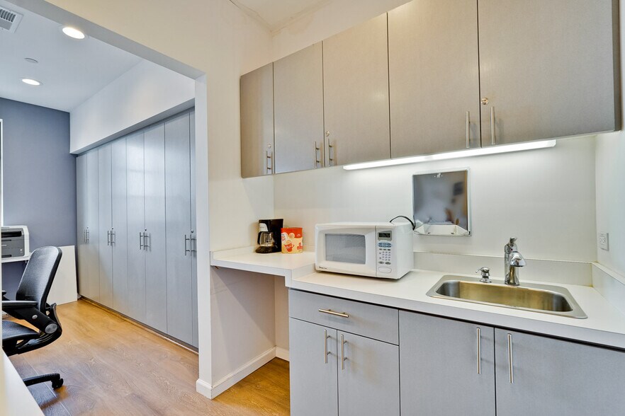 More Photos Of 1569 Lexann Ave, San Jose Medical For Sale