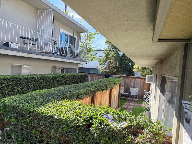 More Photos Of , Los Angeles Multifamily For Sale