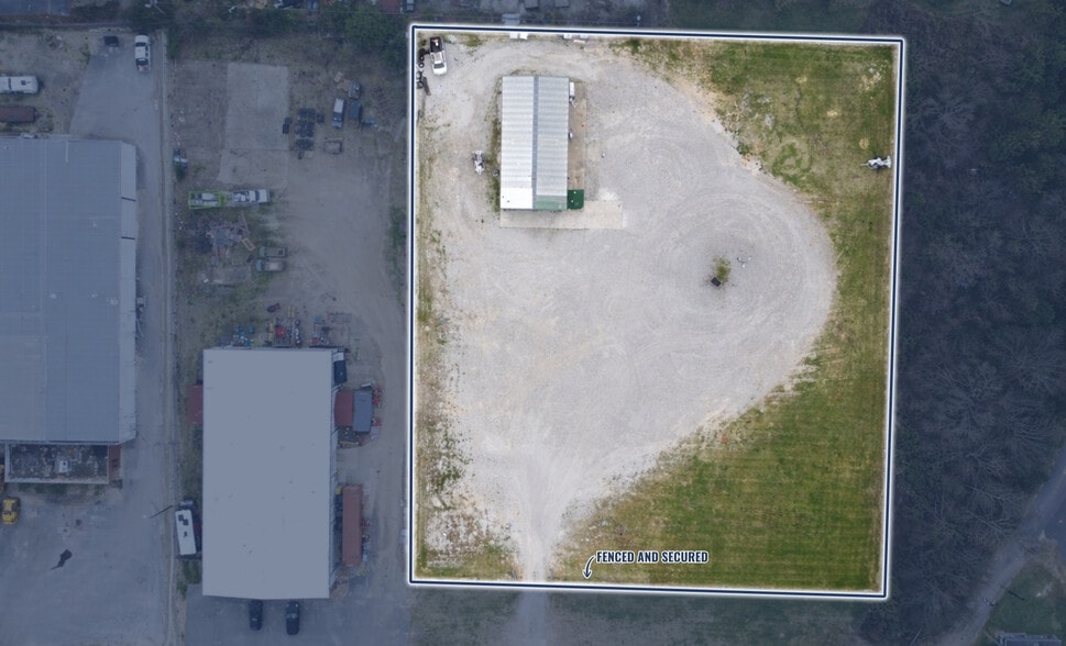 More Photos Of 609 W Poplar St, Fayetteville Warehouse For Lease