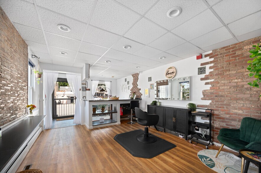 More Photos Of 15 Thomas St, North Providence Freestanding For Sale