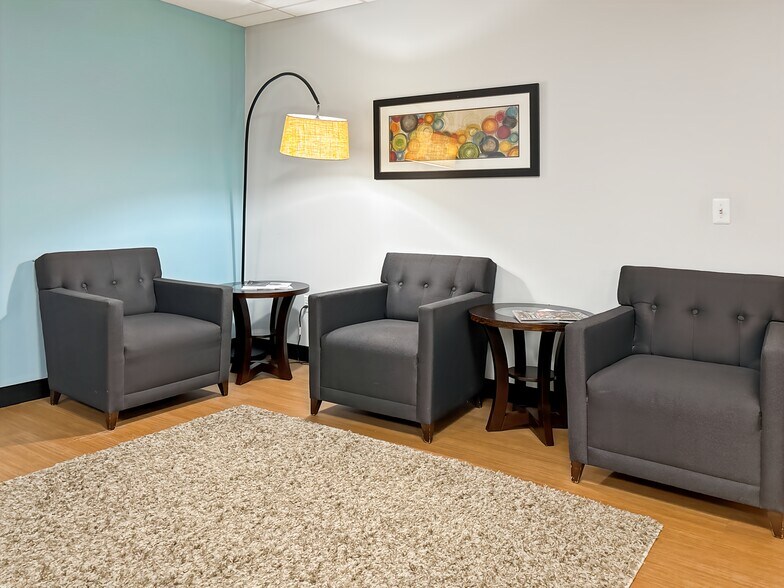 More Photos Of 100 W Big Beaver Rd, Troy Coworking Space