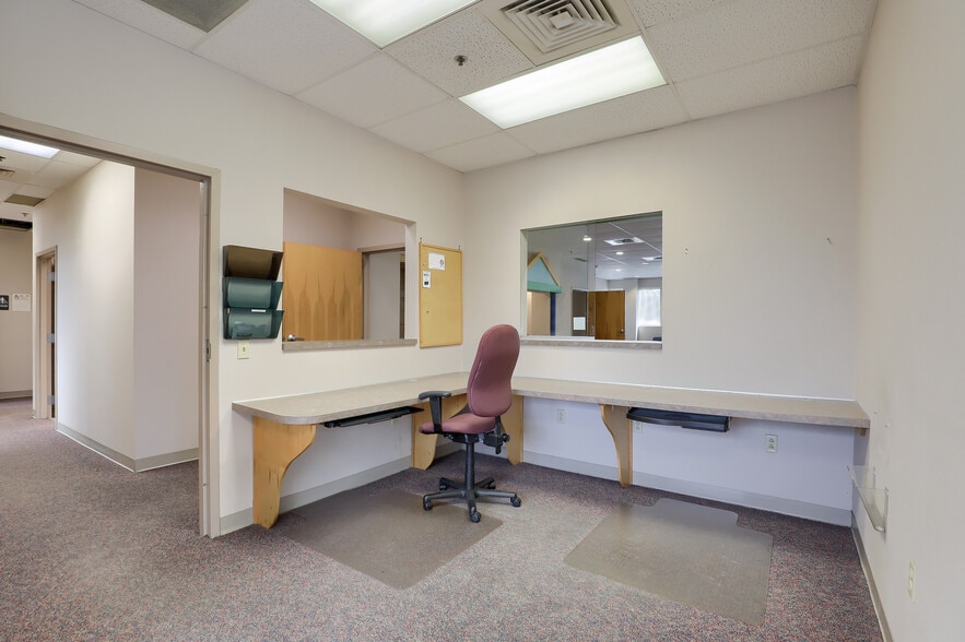 More Photos Of 1991 State Hill Rd, Wyomissing Medical For Lease