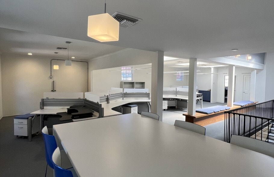 More Photos Of , Pasadena Office For Sale